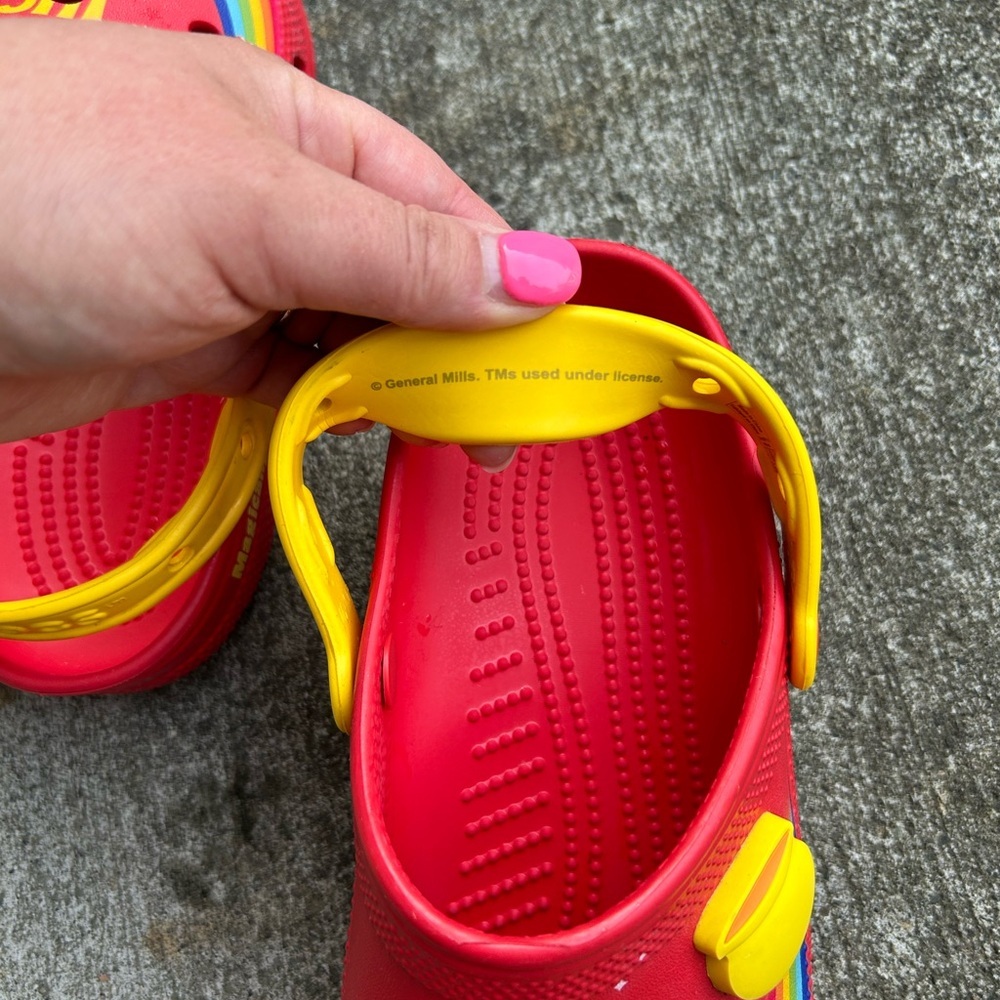 Crocs Lucky Charms collab W8/M6 ADORABLE - Picture 5 of 8